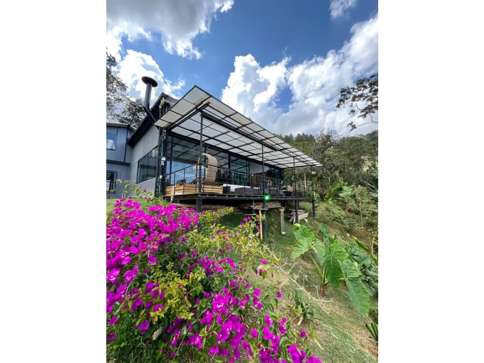 Casafinca amoblada para renta ubicada en La Ceja. - 1