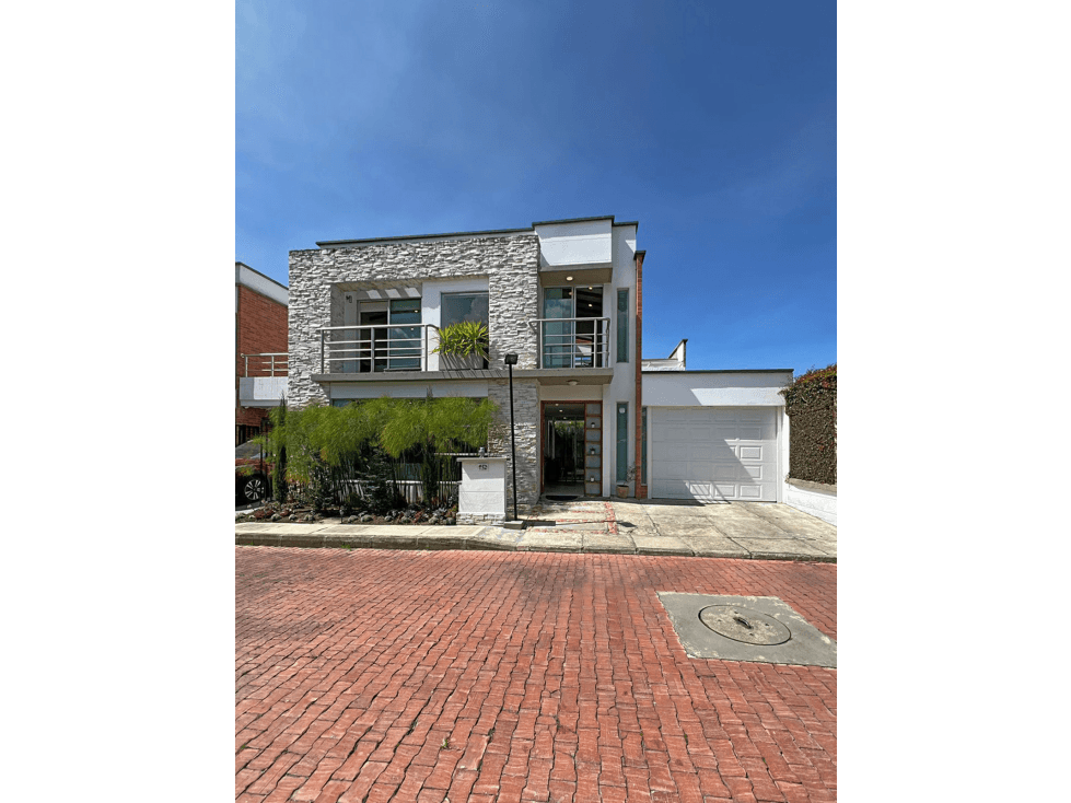 Casa disponible para Arriendo tradicional (sin amoblar), en La Ceja. - 1