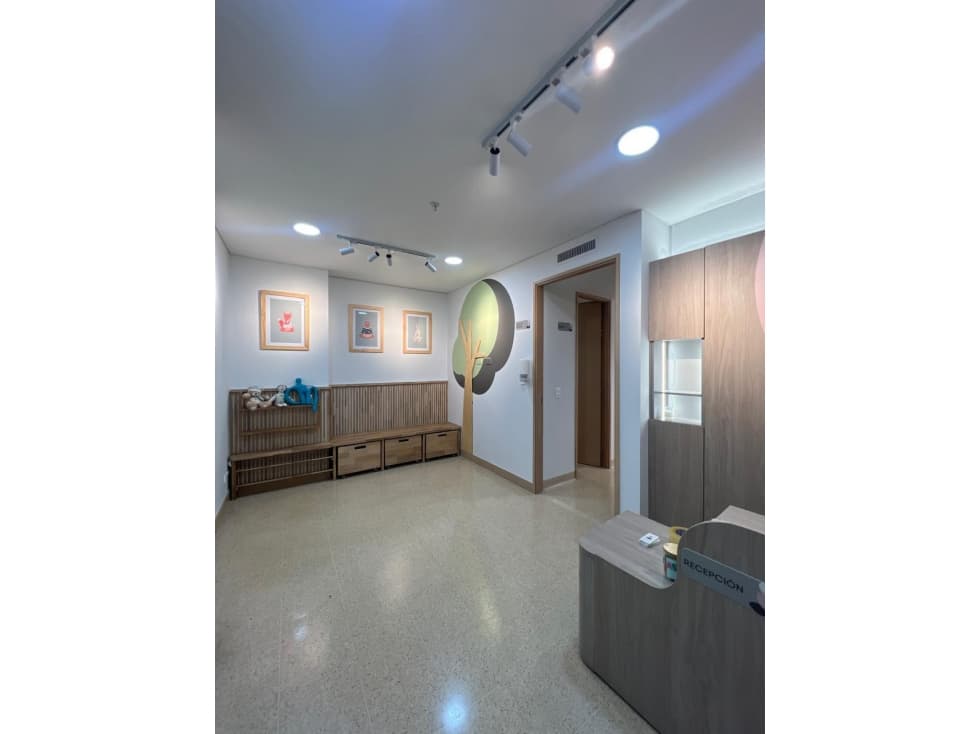 Consultorio para Renta tradicional (sin amoblar). Rionegro el Tablazo. - 1