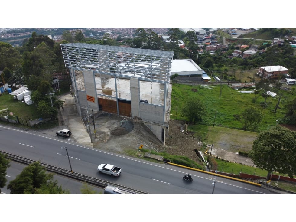 Venta de Bodega en la autopista Medellín-Bogotá - 1