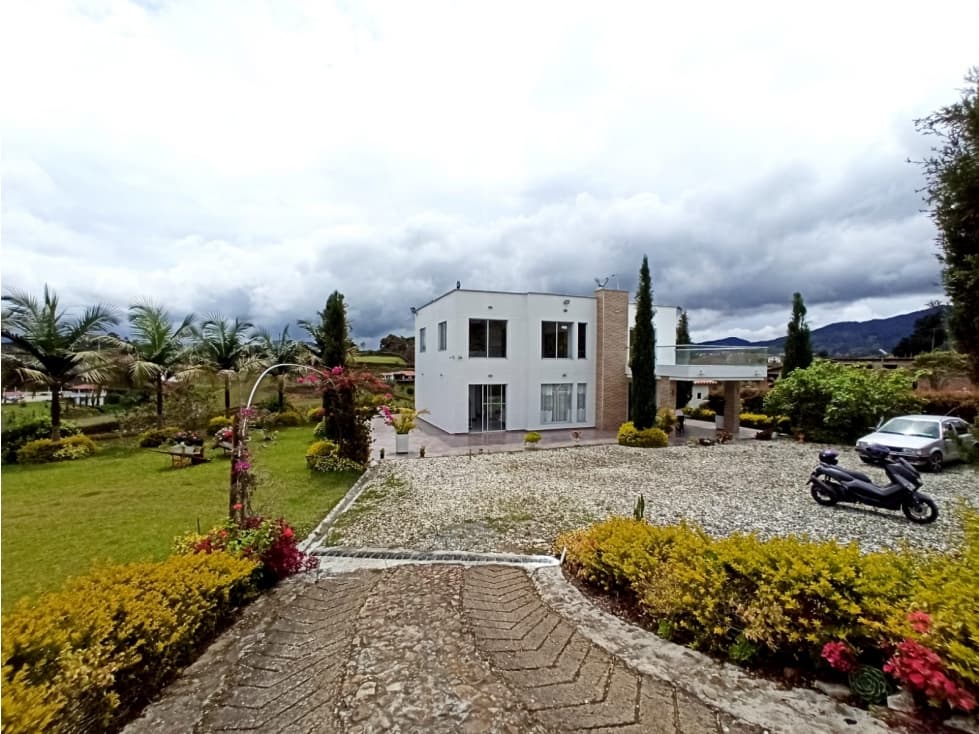 Venta de casa campestre en V. Las Mercedes, Marinilla - 1