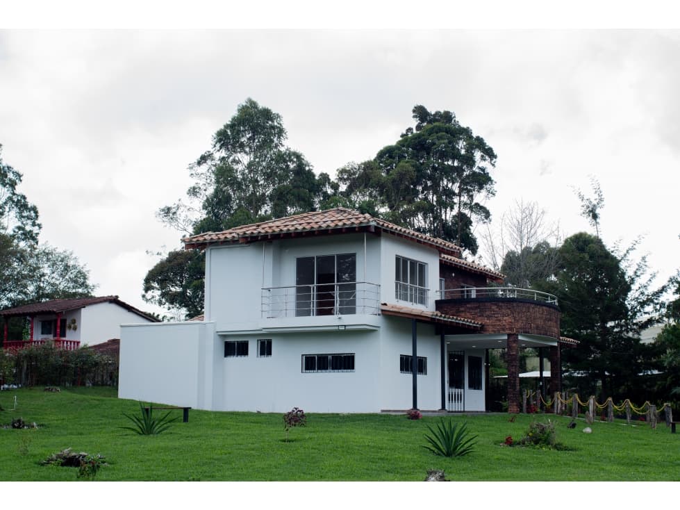 Se vende casa en el Carmen de Viboral - 1