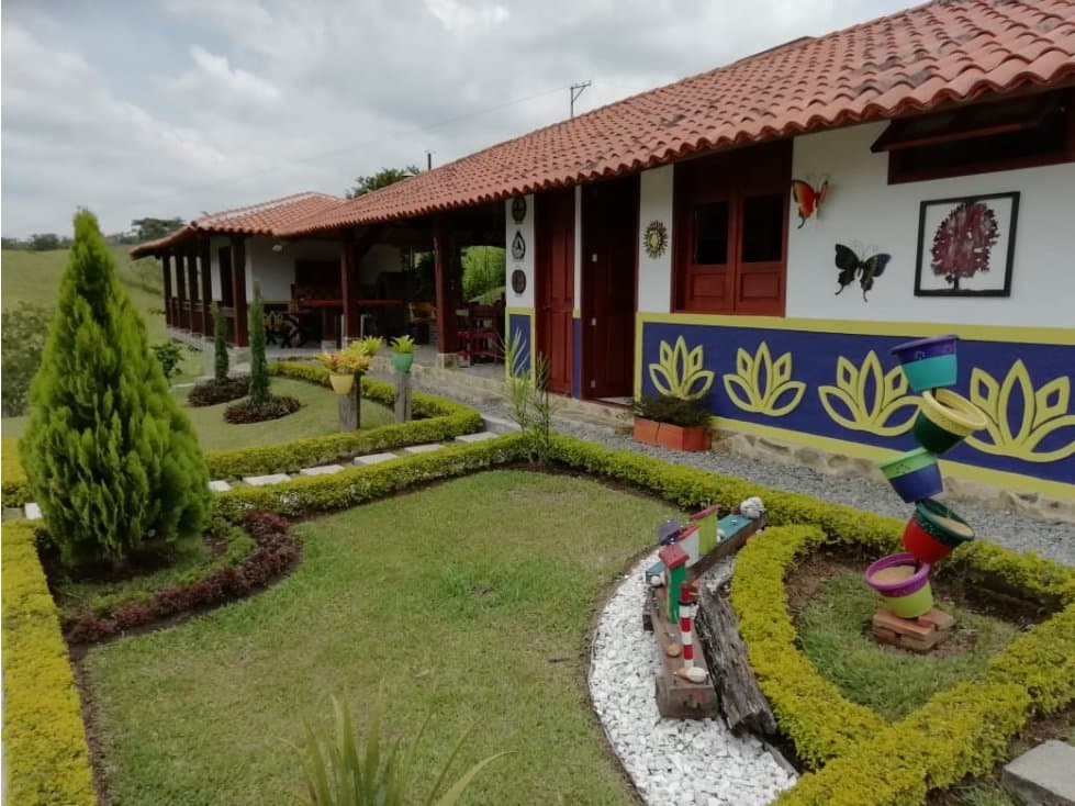 ALQUILO CABAÑAS POR DÍAS EN MONTENEGRO QUINDÍO - 1