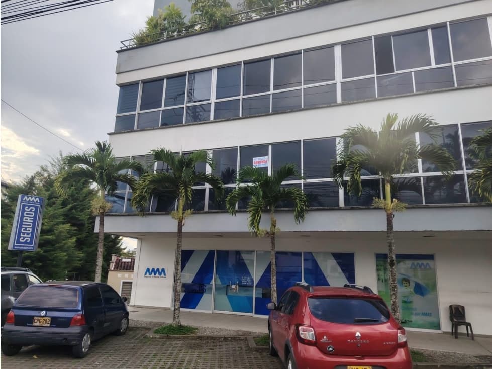 ARRENDAMOS HERMOSO CONSULTORIO EN AV CENTENARIO - 1