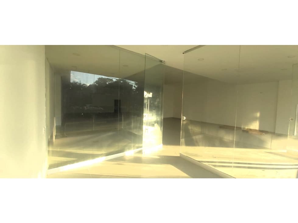 SE RENTA LOCAL CON OFICINAS EN SECTOR PORTAL DEL QUINDÍO ARMENIA - 1