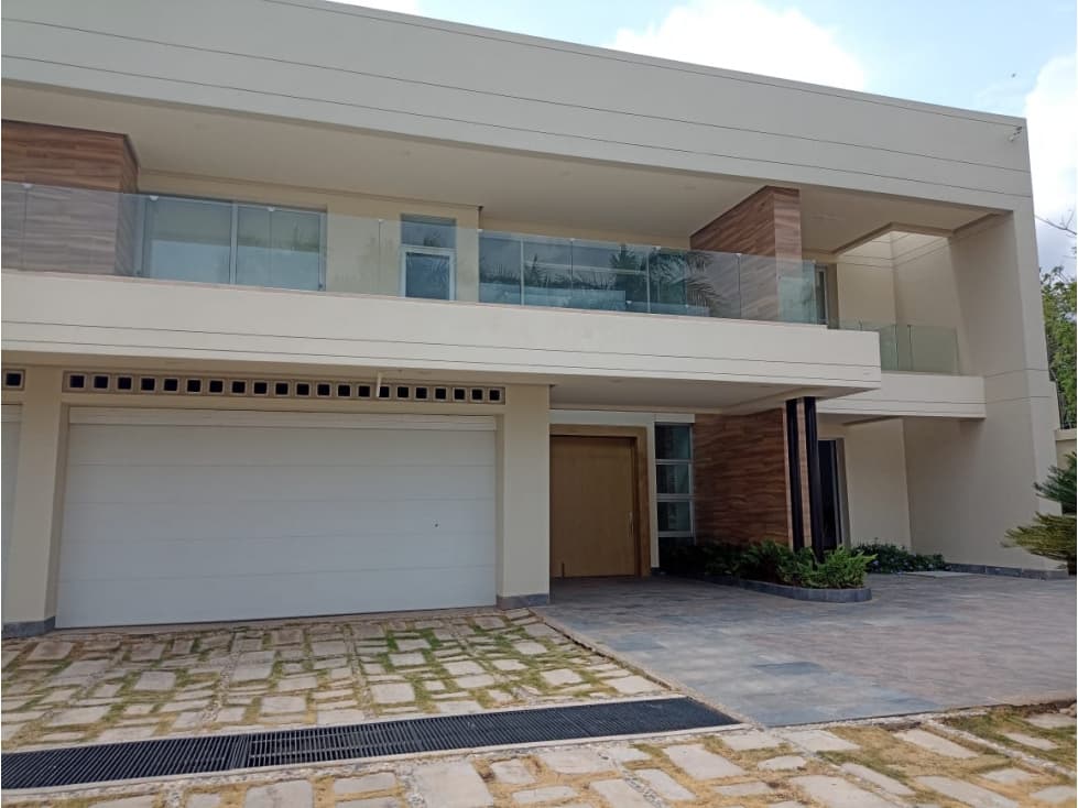 VENDO CASA DE LUJO VALLEDUPAR CESAR - 1