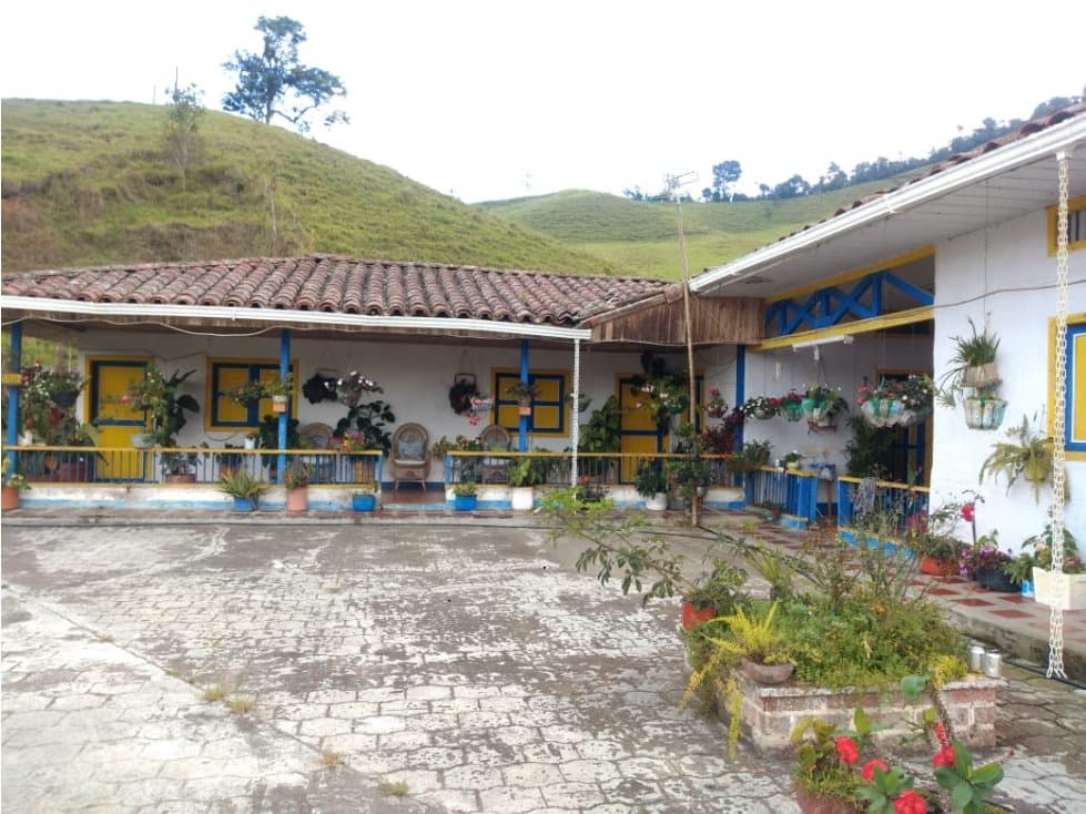 Se vende Finca en El Dovio Valle - 1