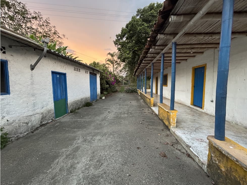 Se vende Finca Quimbaya Quindío - 1