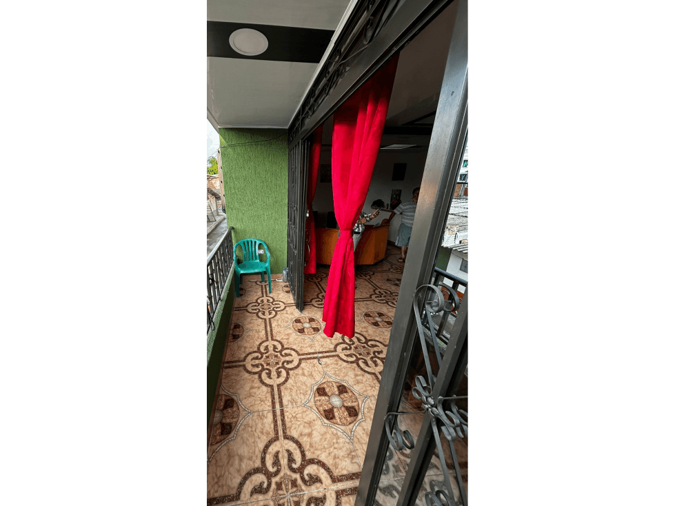 Se Vende Casa Dos Rentas En Montenegro - 1