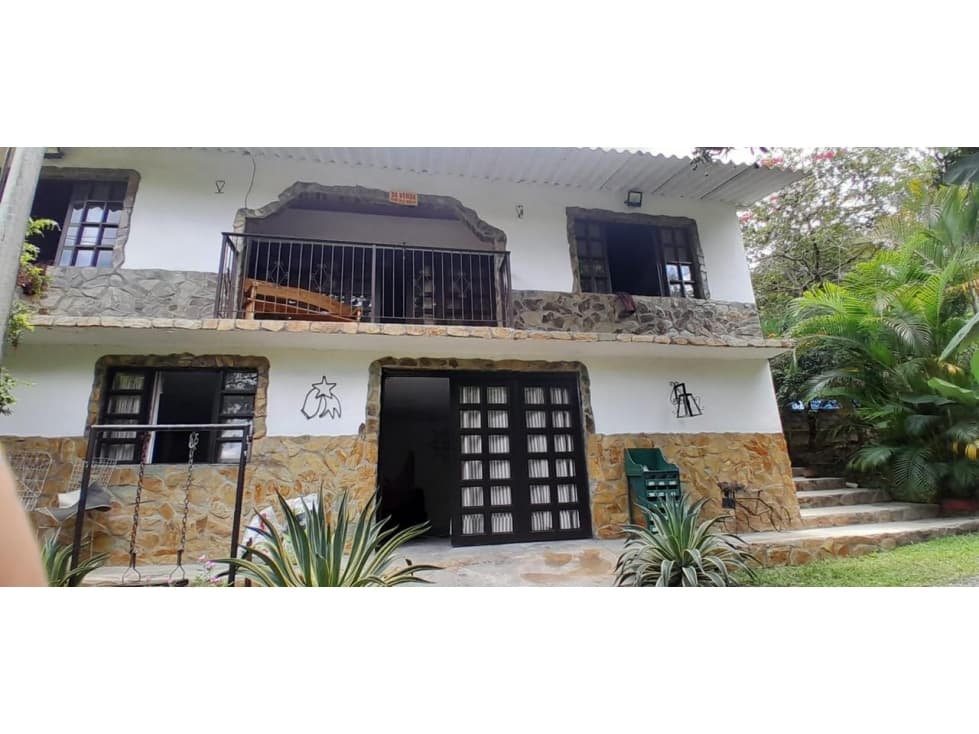 Se Vende Chalet Barragan - Vía Genova - 1