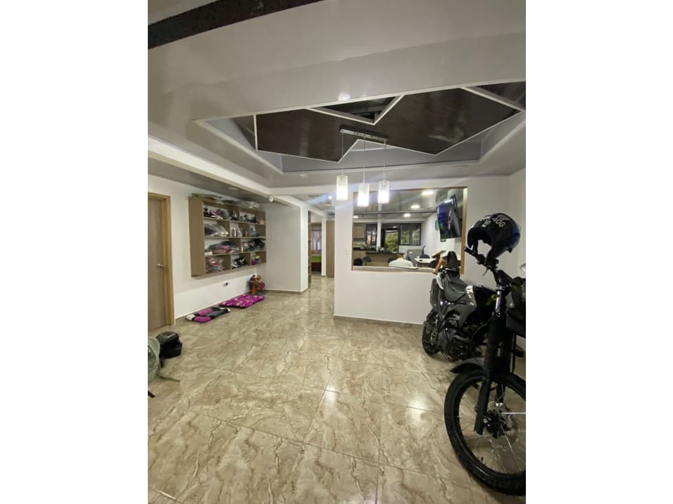 SE VENDE CASA TRIPLE RENTA EN CIRCASIA PRECIO NEGOCIABLE - 1