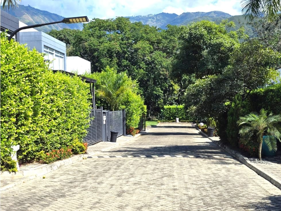 Casa de recreo amoblada en San Jerónimo, condominio con piscina - 1