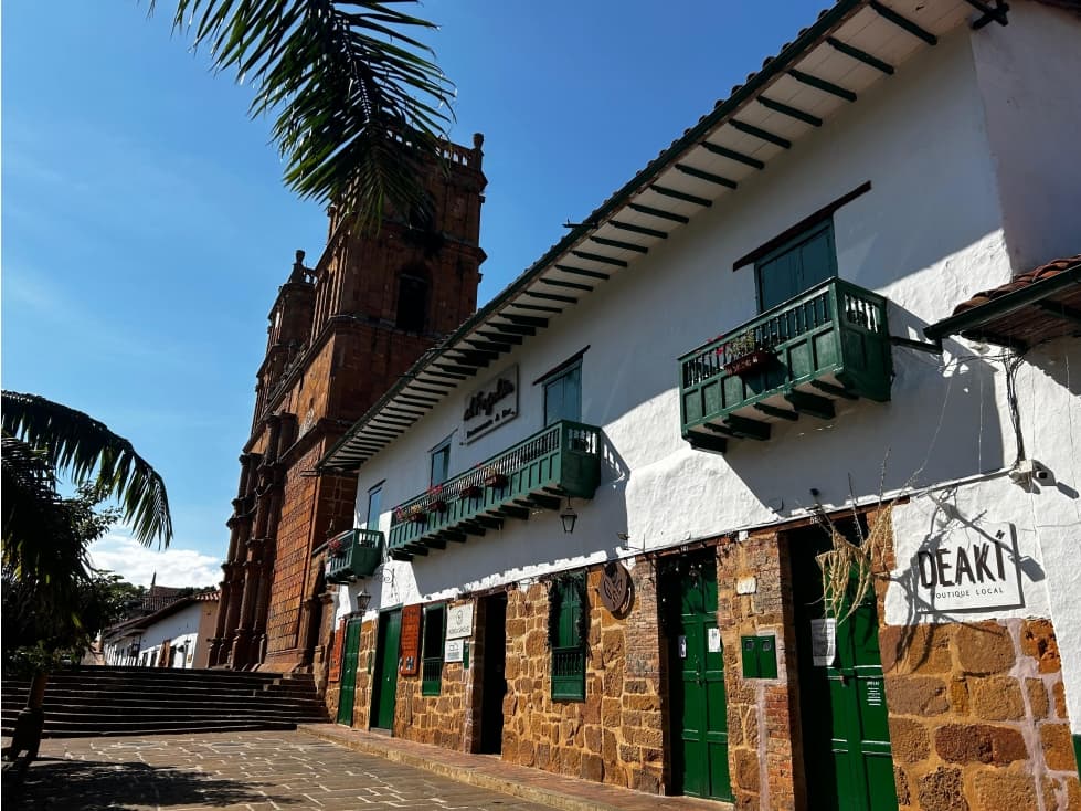 SE VENDE CASA COLONIAL EN BARICHARA SANTANDER - 1