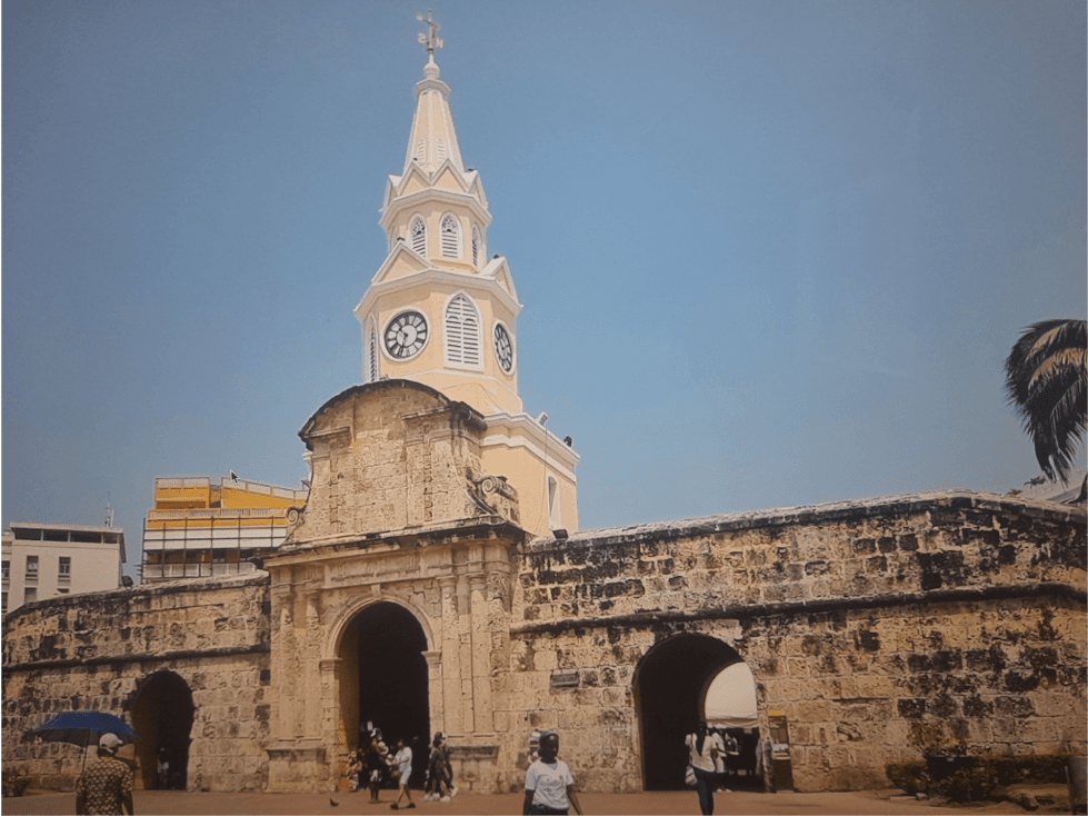 EDIFICIO HISTORICO PARA REMODELAR CENTRO CARTAGENA TORRE DEL RELOG - 1