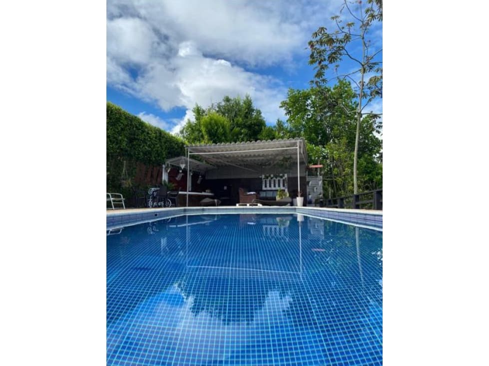 VENDO CHALET CAMPESTRE VIA LA TEBAIDA MONTENEGRO - 1