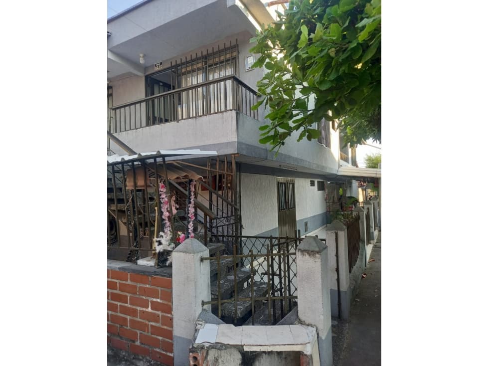 VENDO HERMOSA CASA EN CARTAGO ESQUINERA SECTOR SANTA MARIA - 1