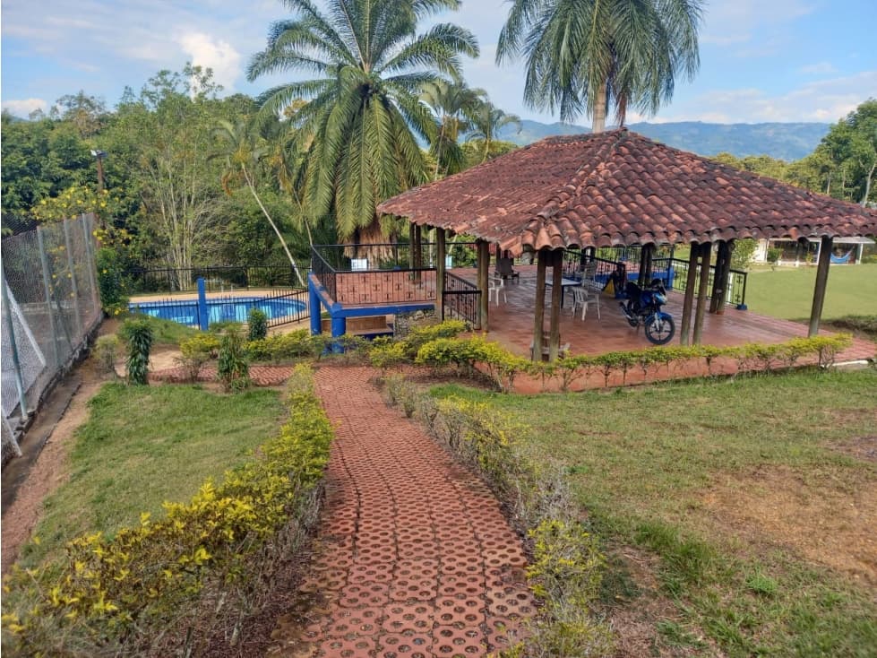 VENDO LOTE EN CONDOMINIO EN VITERBO - 1