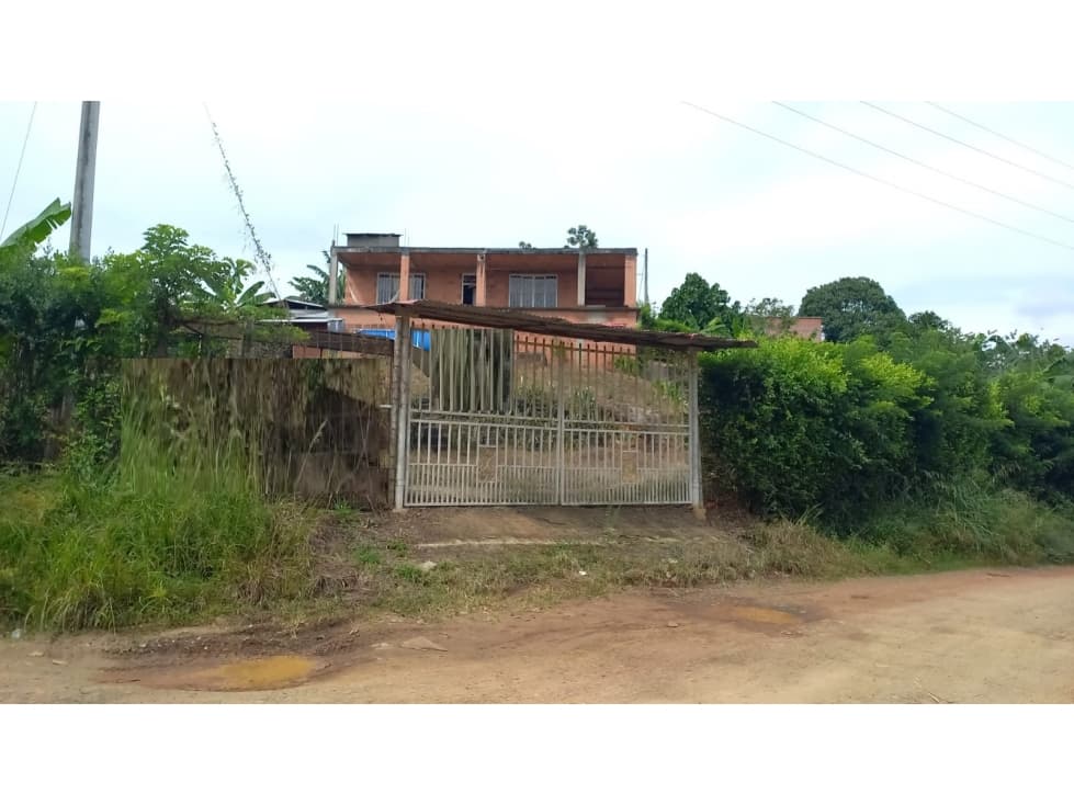 VENDO FINCA PEQUEÑA EN VITERBO - 1