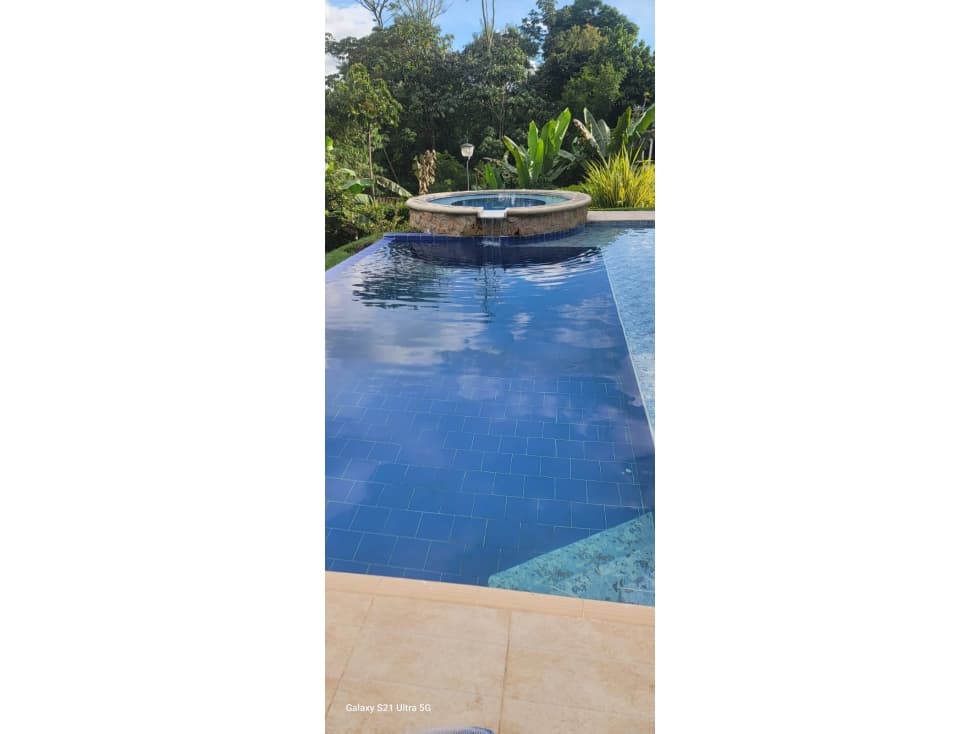 ARRIENDO CASA CAMPESTRE CON PISCINA PRIVADA EN DOSQUEBRADAS - 1