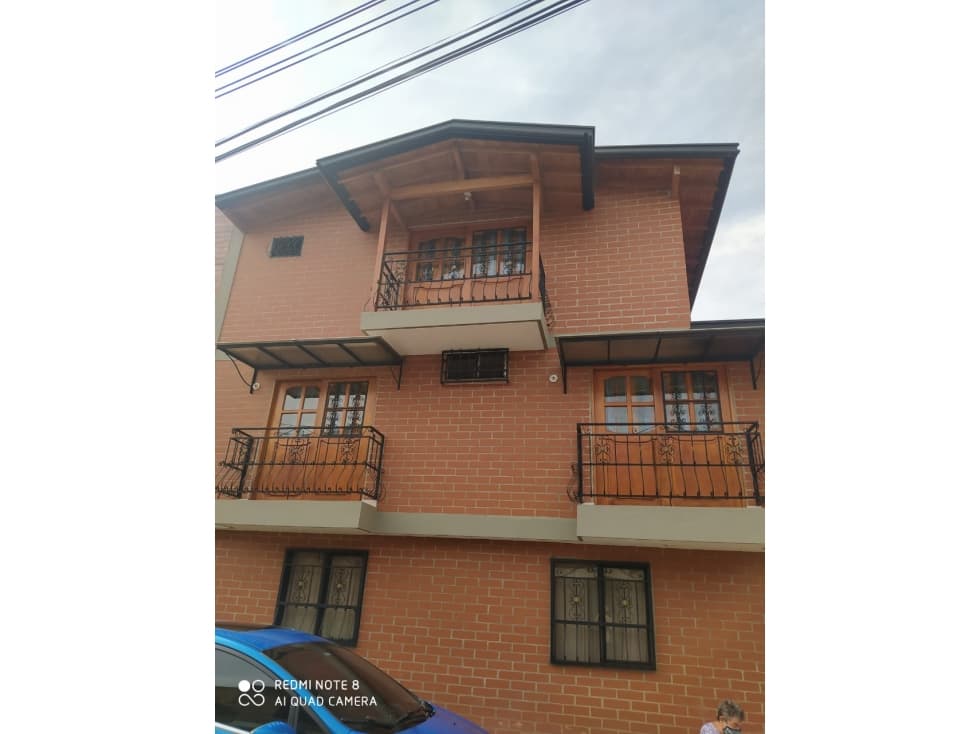 Venta de casa esquinera.Urbanizacion recien construida - 1