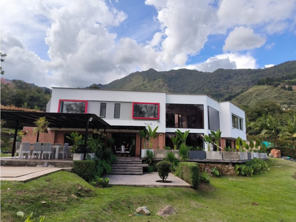 Espectacular Casa Campestre - 1