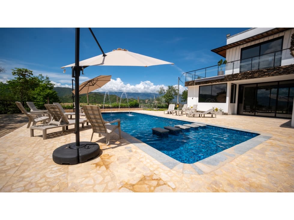 Finca moderna para estrenar con piscina privada - 1