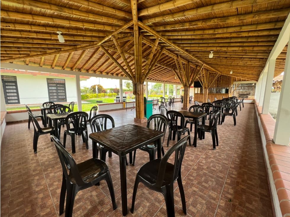 Finca el alquiler en Pereira, 20 Personas - 1
