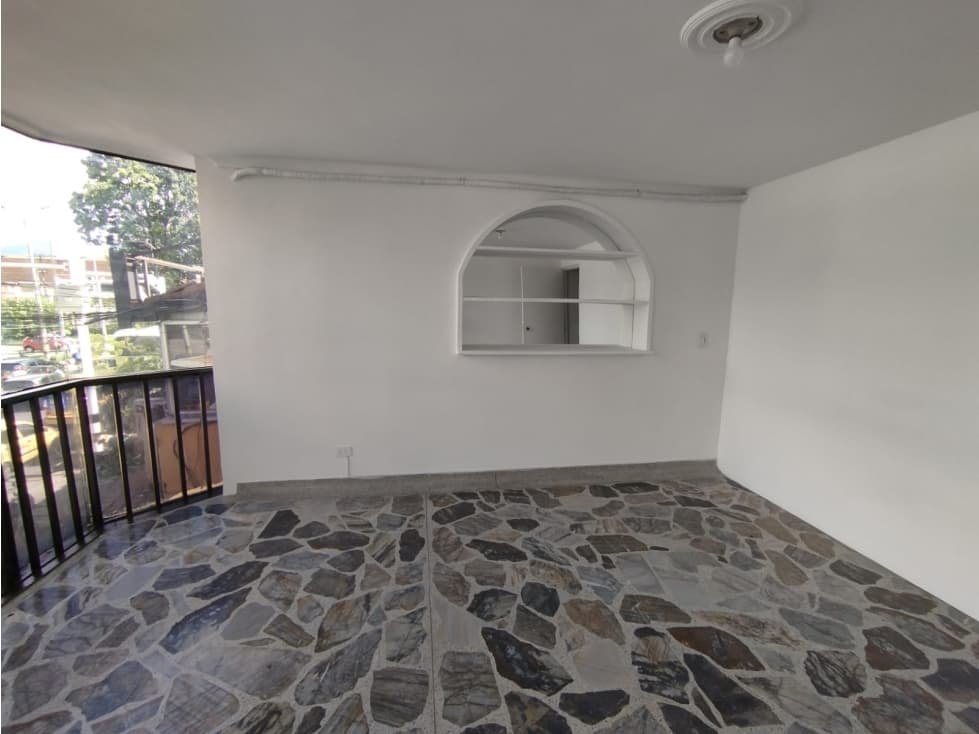 arriendo edificio en simón bolívar - 1