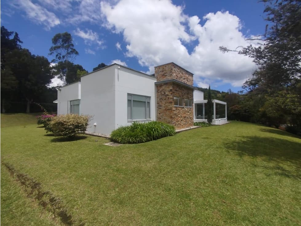 casa campestre para la renta en la ceja antioquia - 1