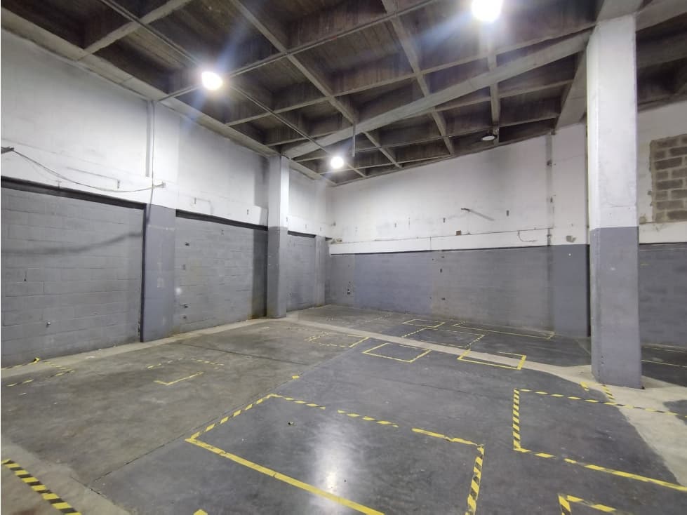 Arriendo Bodega en Sabaneta - 1