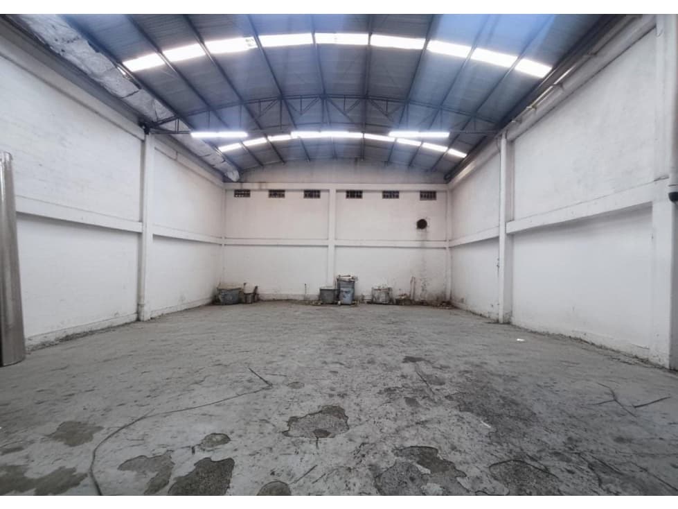 Bodega en Arriendo en La Estrella - 1