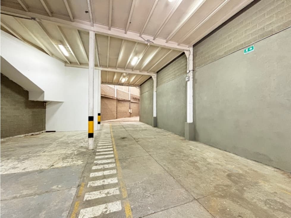 Bodega en Arriendo en Medellin - 1