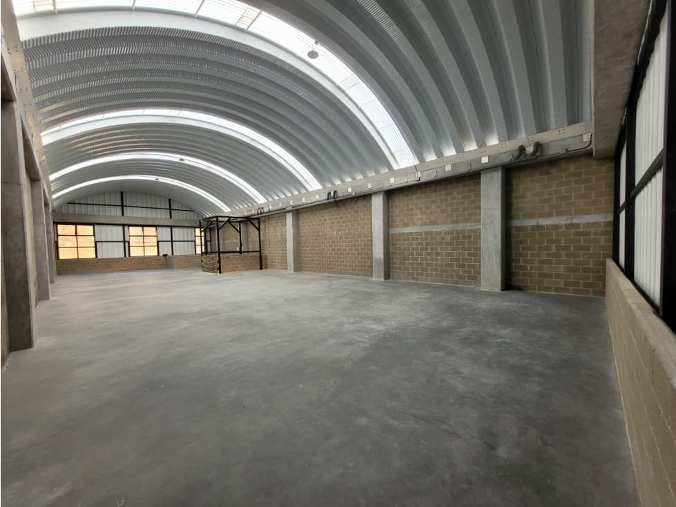 Bodega en Arriendo en Caldas - 1