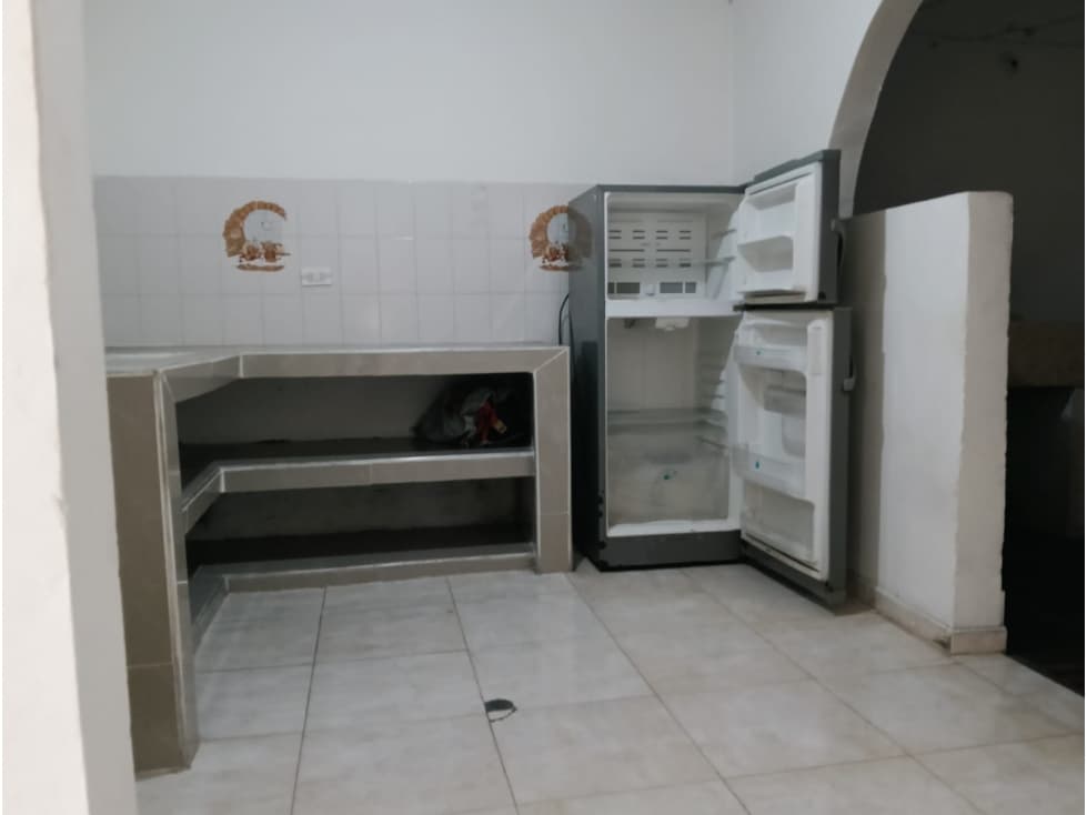 APARTAMENTO ALQUILER SEGUNDO PISO PETRUC - 1