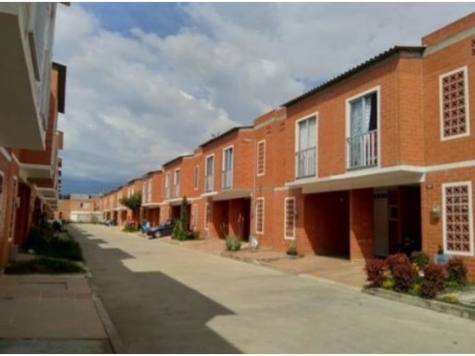 CASA EN UNIDAD RESIDENCIAL CAMINO A BELÉN EN VENTA PALMIRA-VALLE - 1