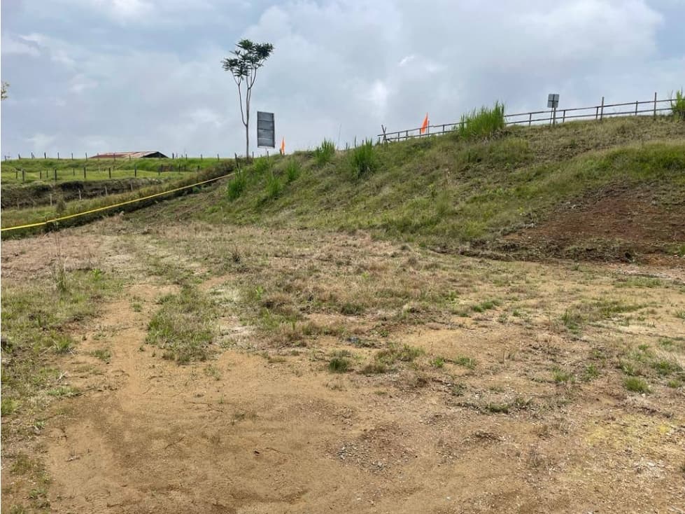 Lote en Venta en Santa Rosa de Cabal - Vía Termales - 1