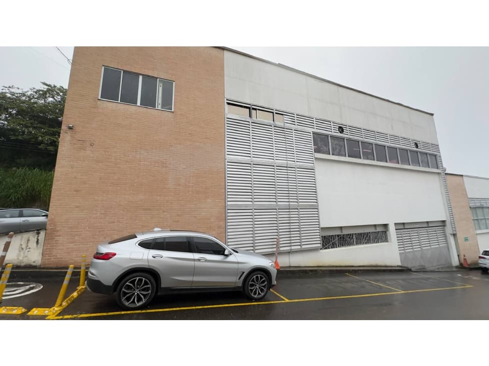 Bodega en Renta en Pereira - Av.30 de Agosto - 1