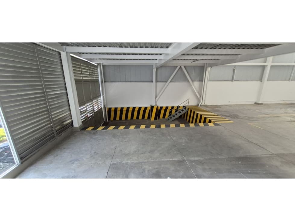 Bodega en Renta en Pereira - Av.30 de Agosto - 1