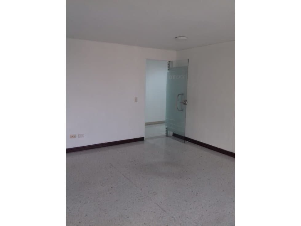 ARRIENDO OFICINA POR EL BATALLÓN MANIZALES | ARRIENDOS MANIZALES - 1