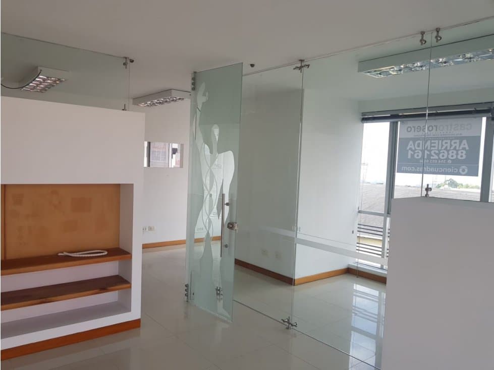 ARRIENDO OFICINA EN PALOGRANDE MANIZALES | ARRIENDOS MANIZALES - 1