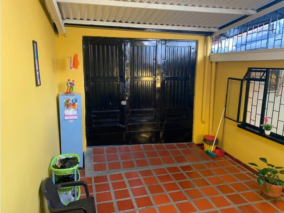 Se vende hermosa CASA en La Alameda, VILLAMARÍA - 1