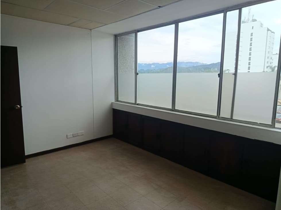 ARRIENDO OFICINA CENTRO | ARRIENDOS MANIZALES - 1