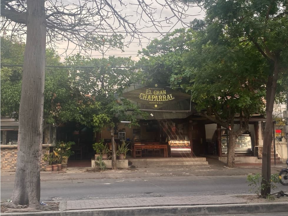SE VENDE LOCAL COMERCIAL EN LA AVENIDA DE LOS ESTUDIANTES, SANTA MARTA - 1