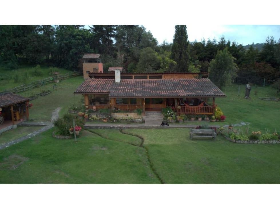 SE VENDE AMPLIA FINCA FAMILIAR EN SISGA, MACHETA - 1