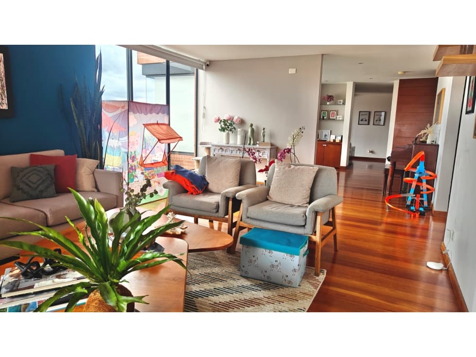 HERMOSO APARTAMENTO EN SANTA ANA PISO 8 - 1