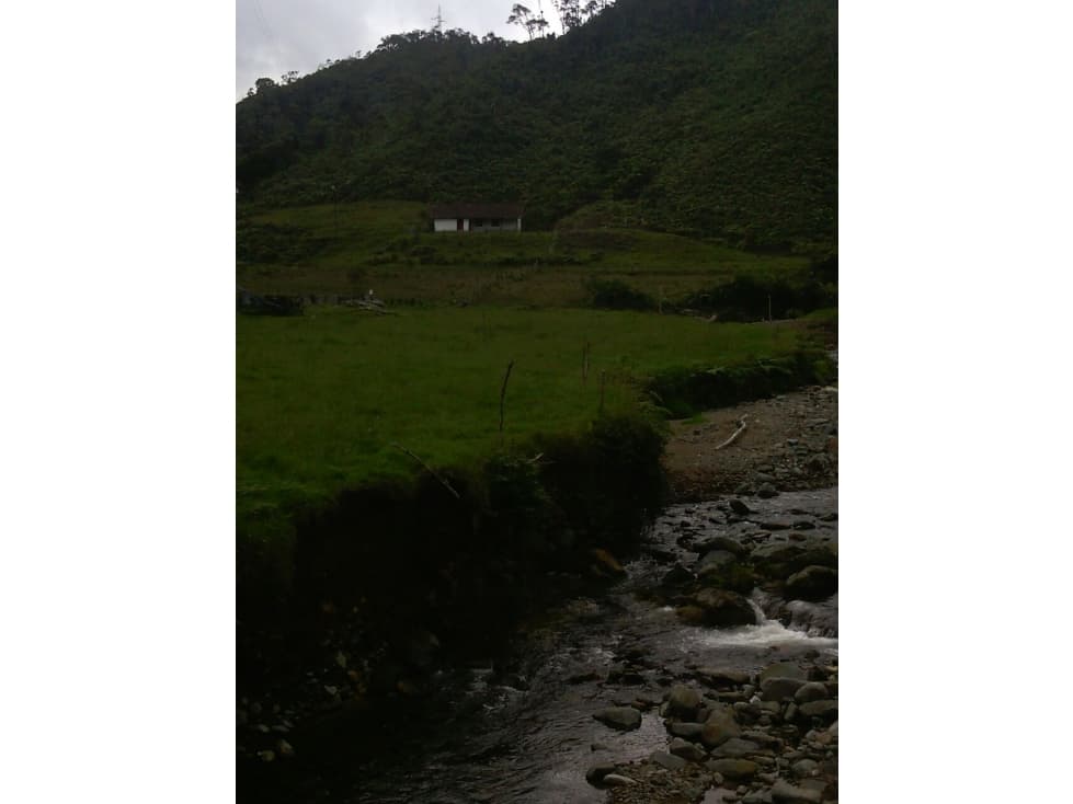 Lote en venta en El Carmen de Viboral, Sector vereda Chaverras - 1