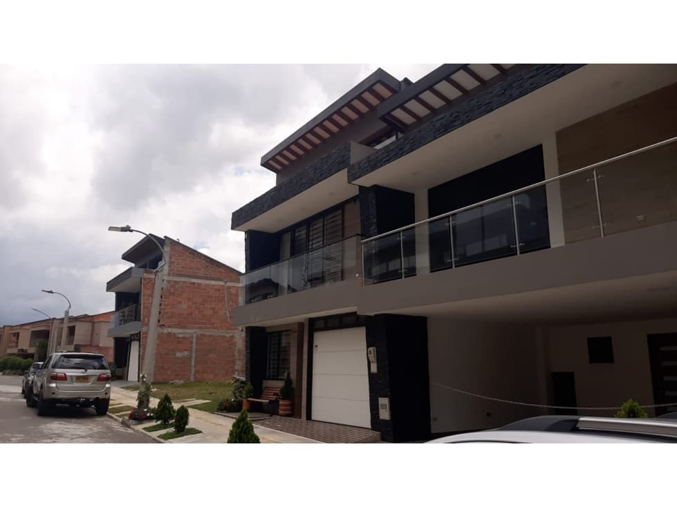 Casa en venta San Antonio de Pereira - 1