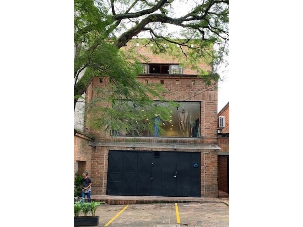 Edificio en venta en El Poblado, Medellín. - 1