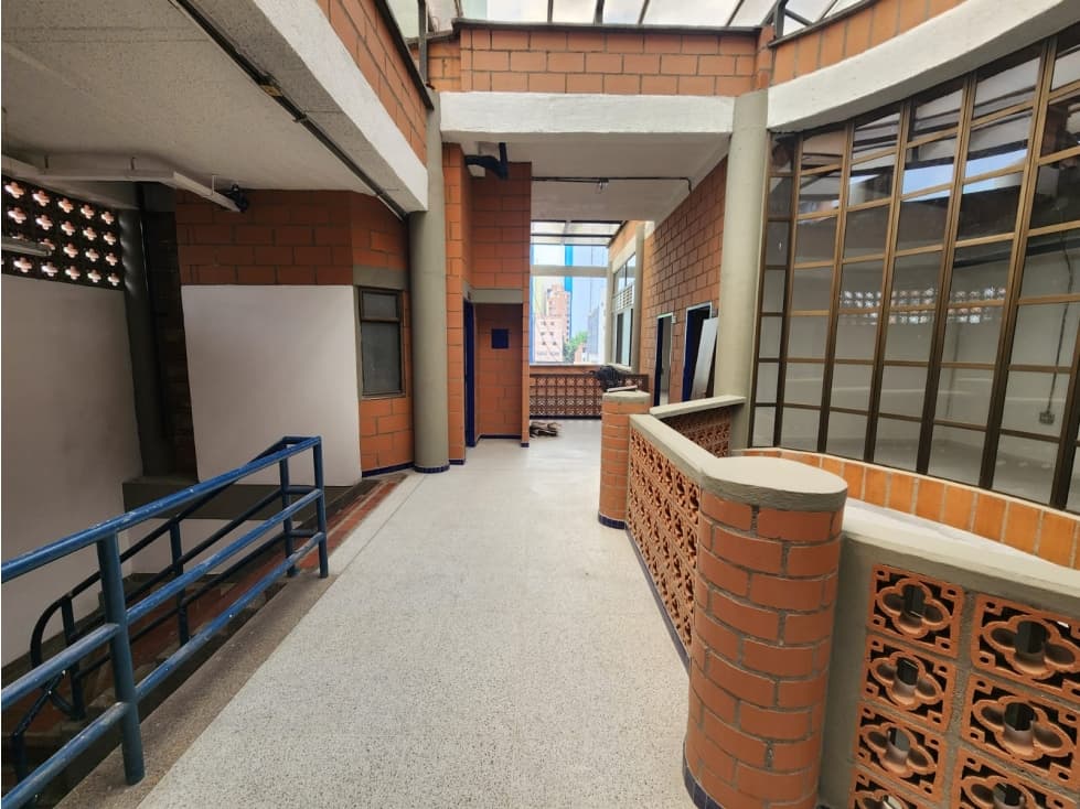 Edificio en arriendo en Medellín, Antioquia. - 1