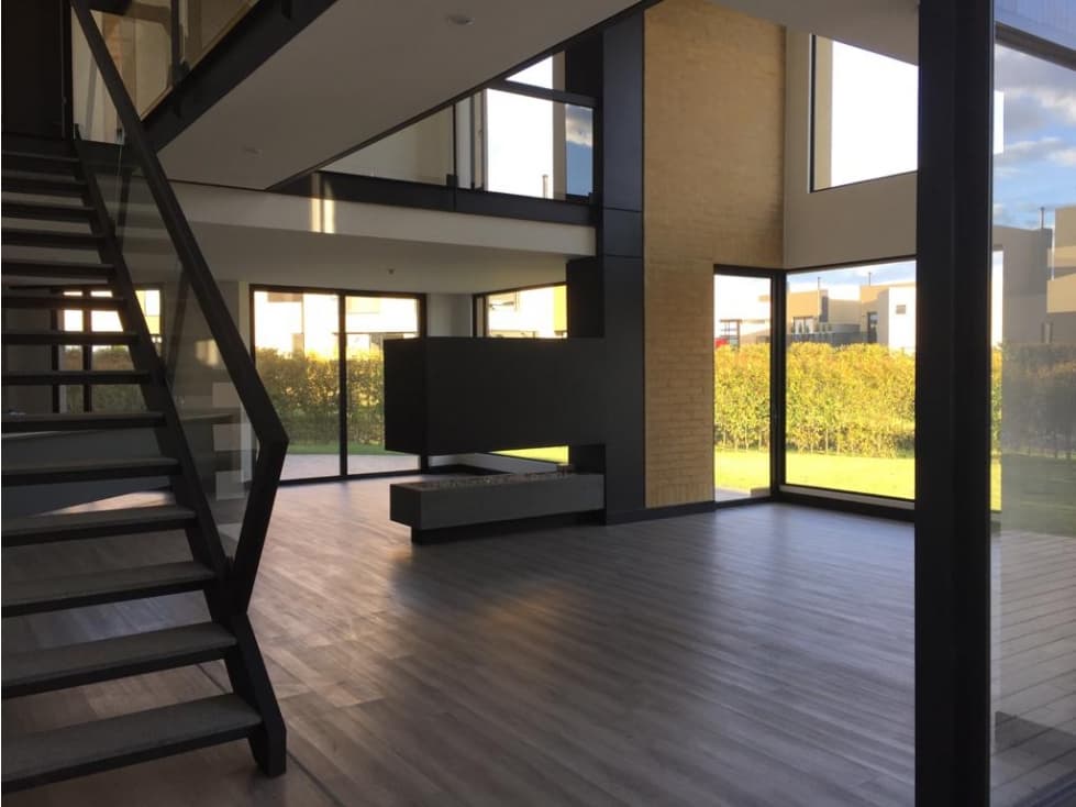 Arriendo casa Arborada de Cota - 1